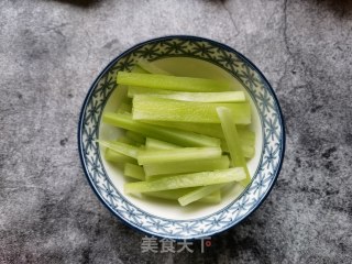 青花椒水煮鱼的做法步骤：4