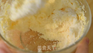 香甜柔软的椰蓉吐司，每一口都能吃到超多的椰蓉馅料！的做法步骤：6