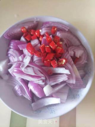 洋葱炒牛肉的做法步骤：3