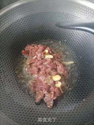 洋葱炒牛肉的做法步骤：4