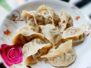 猪肉胡萝卜杏鲍菇蒸饺的做法步骤：7