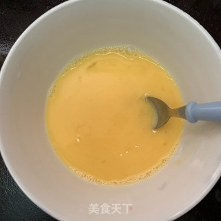 贝贝南瓜蒸蛋羹的做法步骤：3