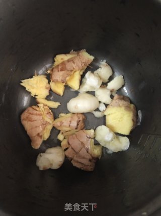 电饭煲香甜鸡翅的做法步骤：5