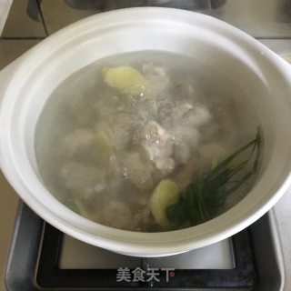 猴头菇排骨汤的做法步骤：5