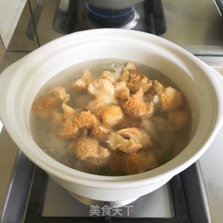 猴头菇排骨汤的做法步骤：6