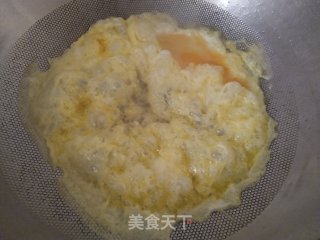鸡蛋炒腐竹的做法步骤：2
