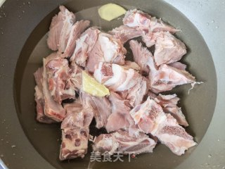 红烧羊排的做法步骤：4