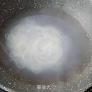 鸡汤粉的做法步骤：2