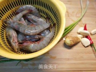 白灼大虾好不好吃关键就在这蘸料的做法步骤：1