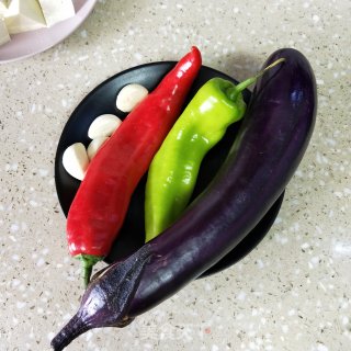 茄子烧豆腐的做法步骤：2