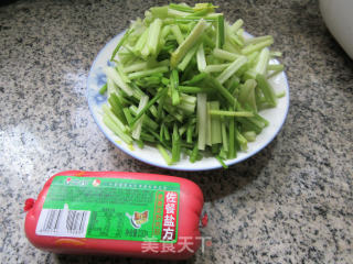 佐餐盐方炒芹菜的做法步骤：1