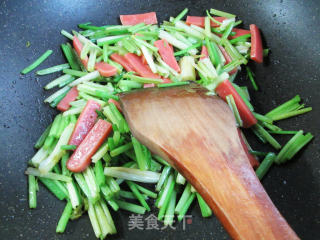 佐餐盐方炒芹菜的做法步骤：6