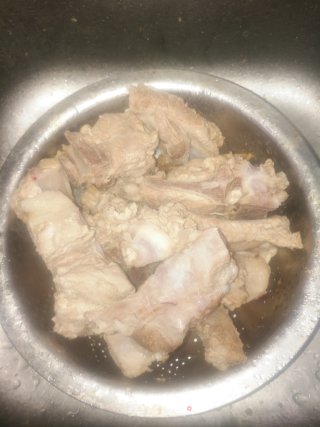 排骨卷子一锅出的做法步骤：2