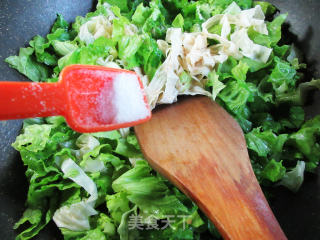 生菜炒豆腐皮的做法步骤：5