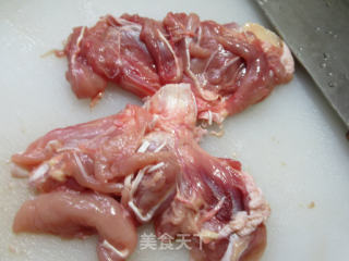 新奥尔良琵琶腿肉汉堡的做法步骤：2