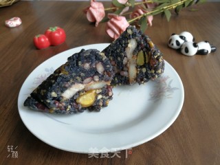 八宝乌米海鲜粽的做法步骤：20