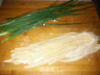 葱油拌面的做法步骤：1