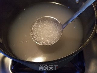 草莓西米布丁的做法步骤：2