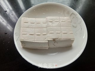 烤豆腐的做法步骤：1
