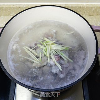 萝卜青肉片汤的做法步骤：6