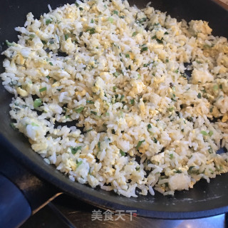 小葱蛋炒饭的做法步骤：7