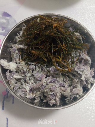 蒸彩色洋槐花的做法步骤：5