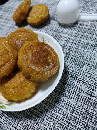 南瓜饼的做法步骤：5