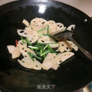 香辣莲藕的做法步骤：5