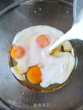 黄桃酸奶千层蛋糕的做法步骤：2