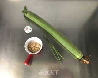 虾皮丝瓜汤的做法步骤：1