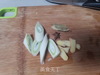 麻辣鸡丝的做法步骤：2