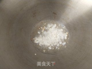 蟹味菇炒甜豆的做法步骤：1