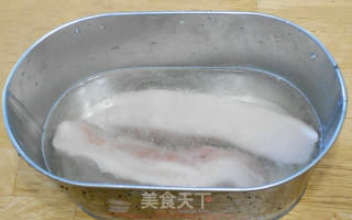红烧土豆五花肉的做法步骤：1