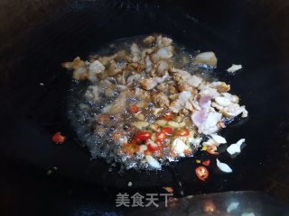 油豆腐炒肉的做法步骤：5