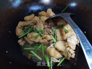 油豆腐炒肉的做法步骤：8