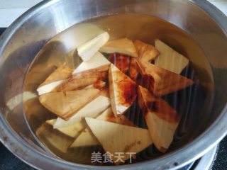 水煮香干的做法步骤：2