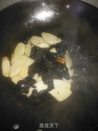 木耳炒山药的做法步骤：5
