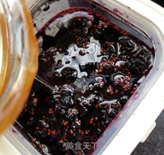 桑葚酒的做法步骤：12