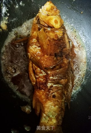 糖醋鱼的做法步骤：4