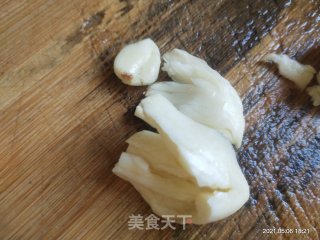 清炒南瓜苗的做法步骤：2