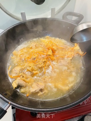 花胶鸡汤的做法步骤：5