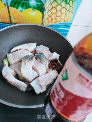 家常烧草鱼块的做法步骤：7
