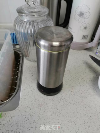 桑椹酒和蓝莓酒共用～我爱江小白的做法步骤：5