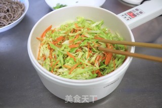低脂美味的素炒荞麦面的做法步骤：4