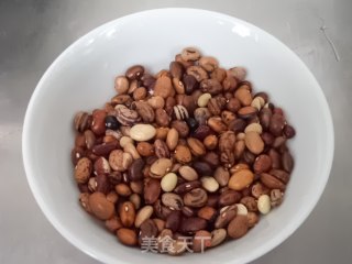 红枣杂粮粥的做法步骤：1