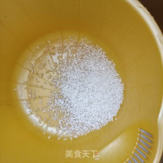 黑米苦荞粥的做法步骤：1