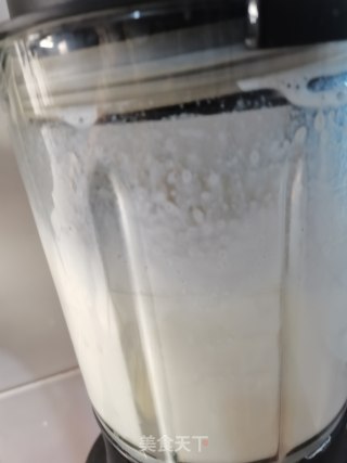 香蕉奶昔的做法步骤：3