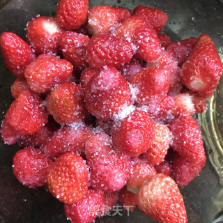 糖渍草莓的做法步骤：5