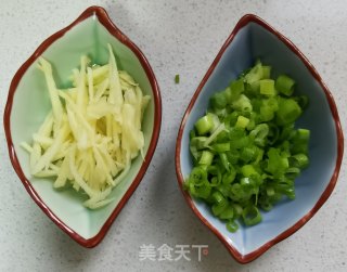 皮蛋瘦肉粥的做法步骤：3