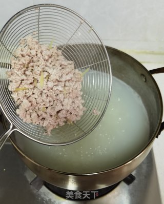 皮蛋瘦肉粥的做法步骤：7